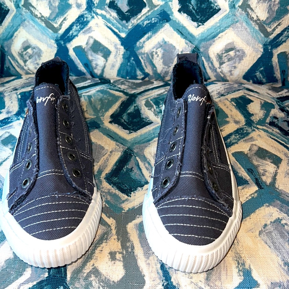 COPY - Blowfish Malibu navy cloth shoes